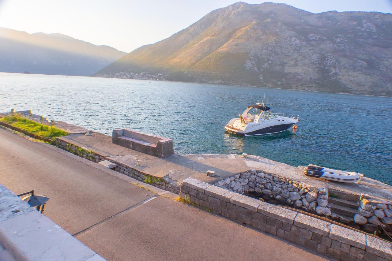 Pallazo Uniqato Seafront Kotor Exteriér fotografie